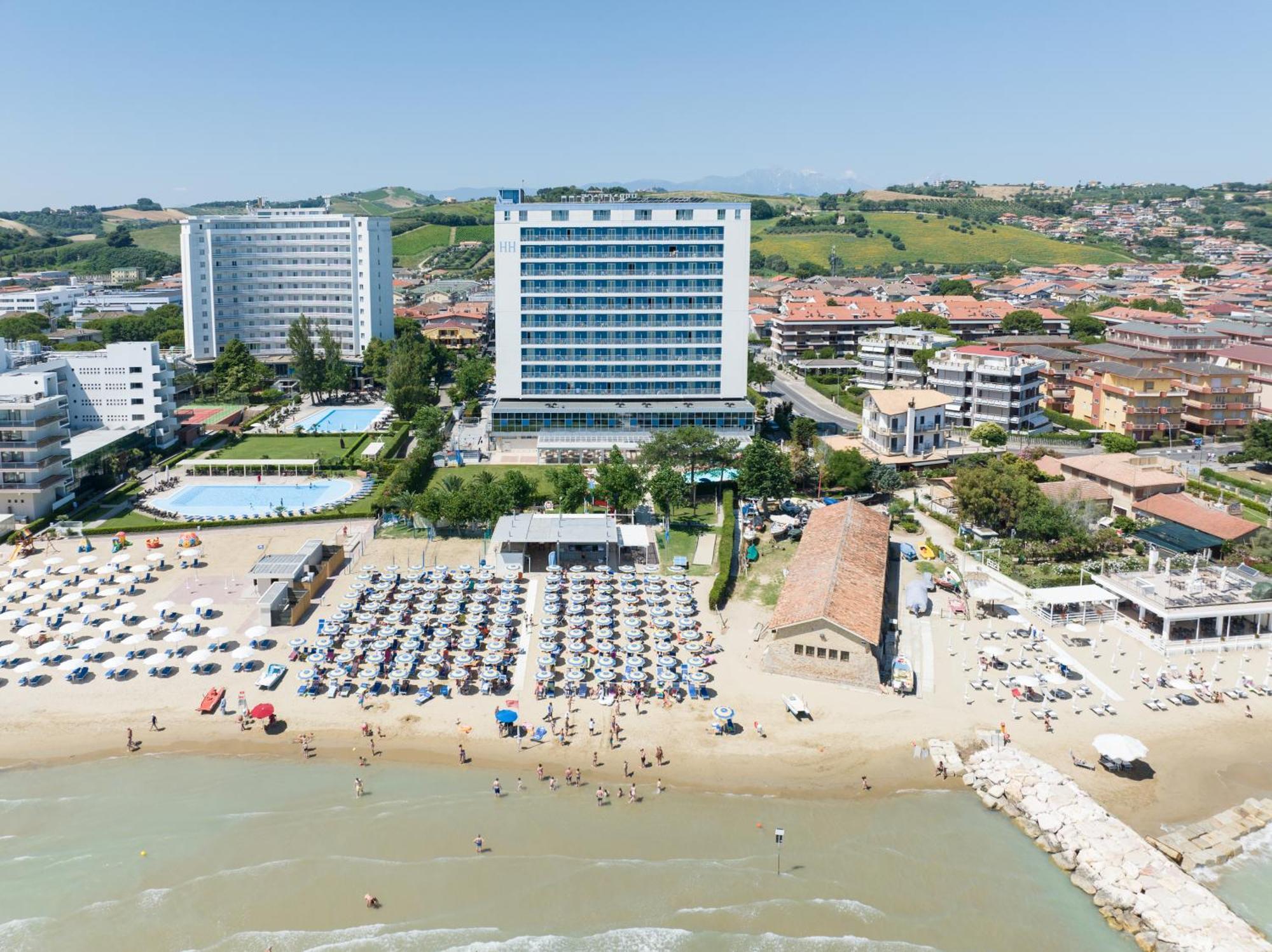 Hermitage Hotel Silvi Marina Exterior foto